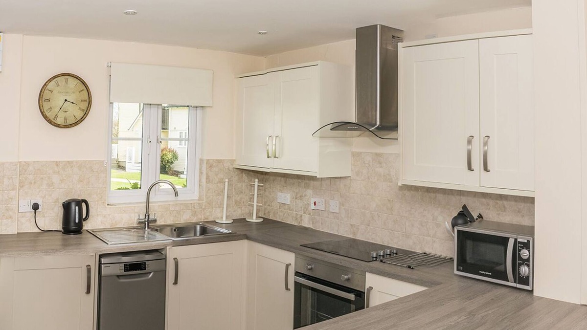 South Cerney House | Book your Summer Holiday now.!
