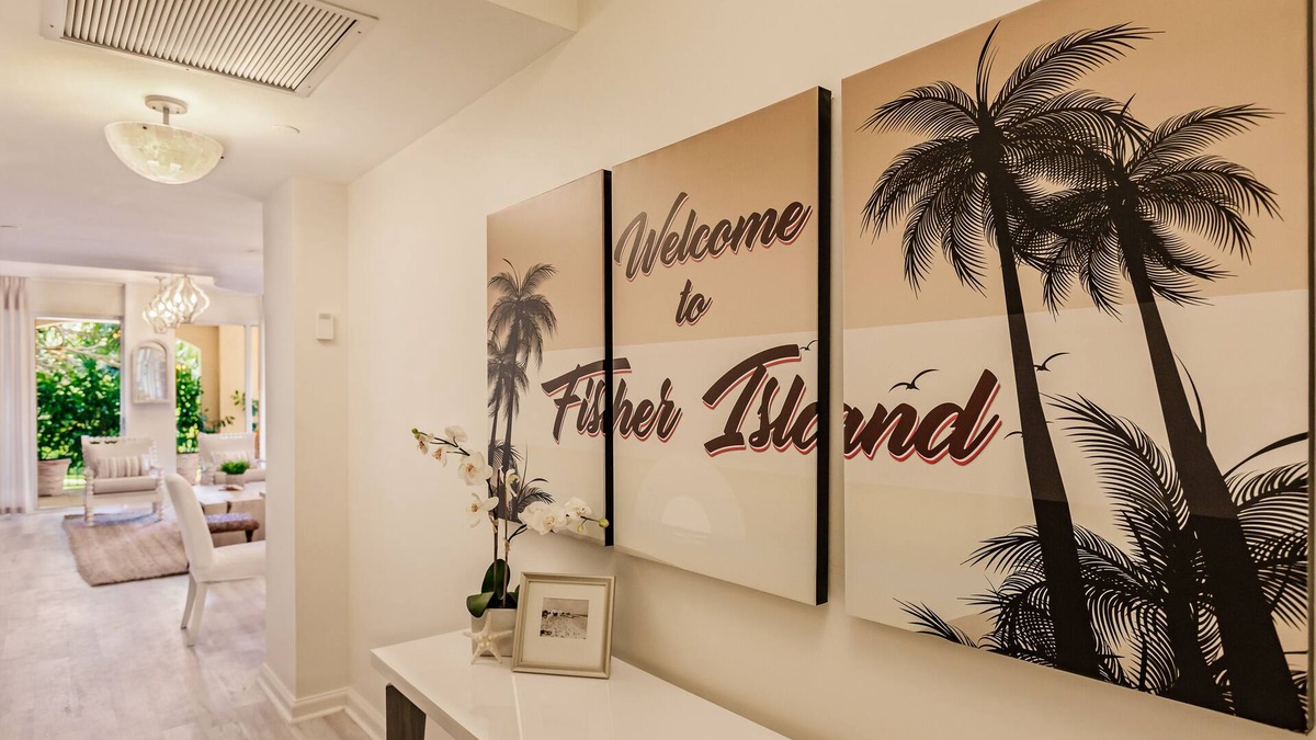 Miami Beach Condo | BOOKING SMOKING HOT 2025 DEALS NOW!