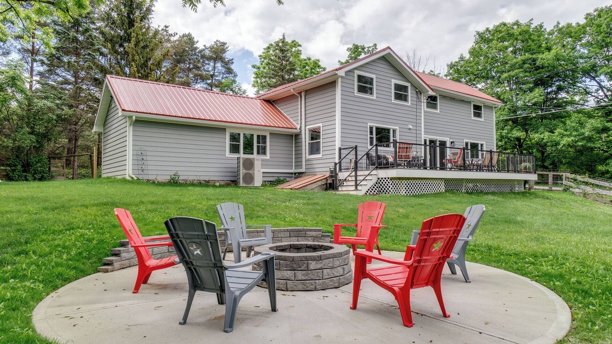Himrod House | Boondock Retreat on Seneca Lake wine trail. Pet friendly with EV charger