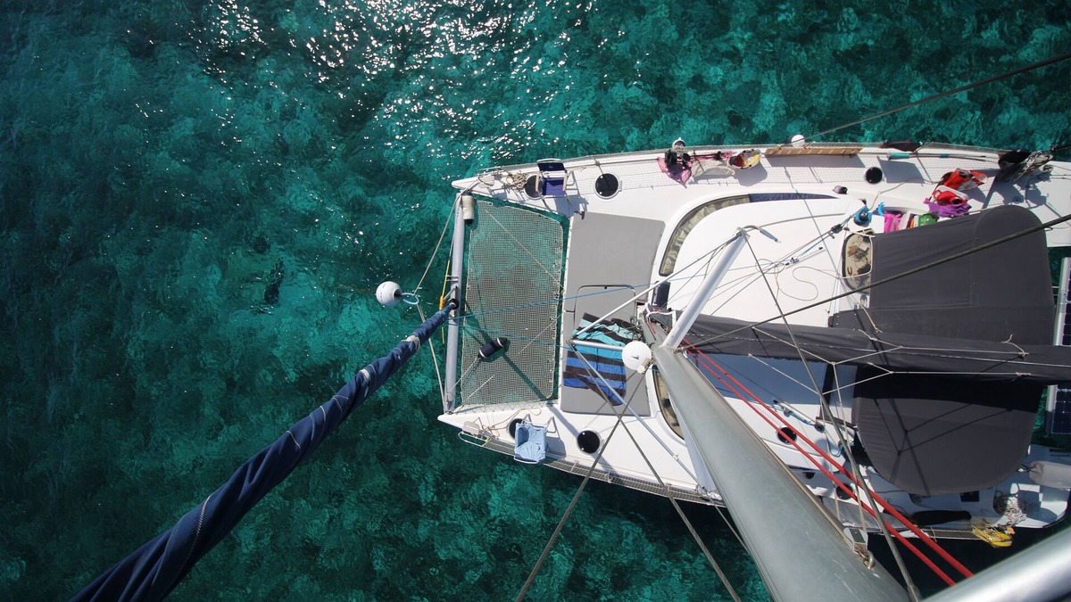 Bora Bora Boat Rental | BoraBora Cruising Trip