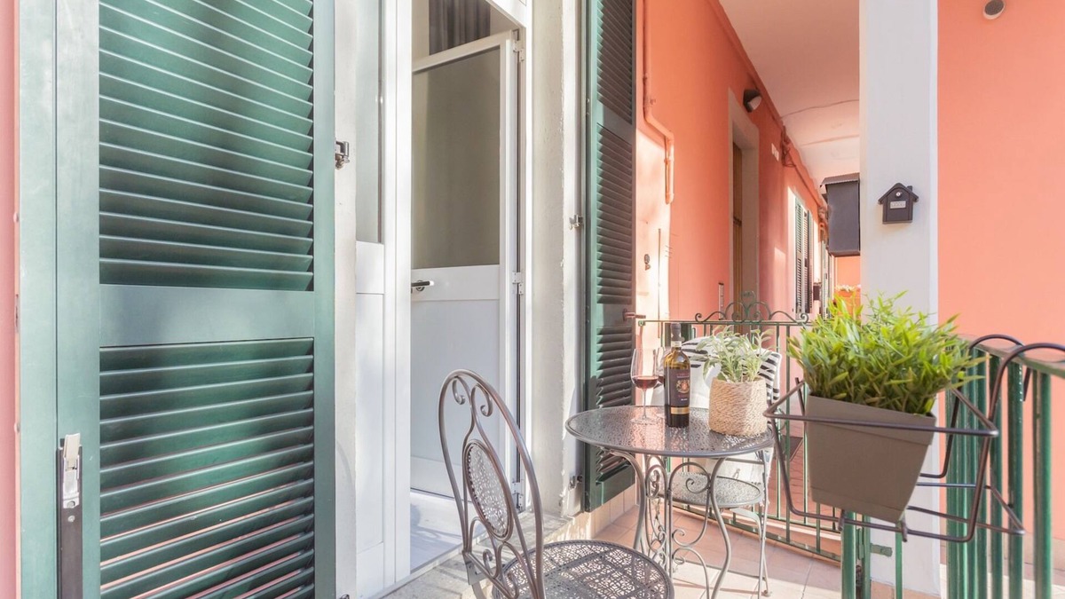 Cernobbio Apartment | Bordeaux & Green Apartments in Cernobbio