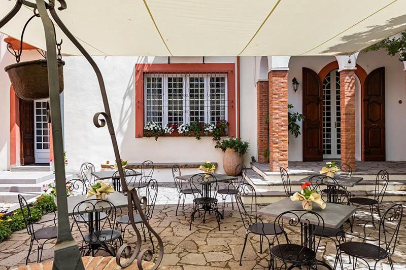 Cuglieri Hotel | Borgo Prima Luce