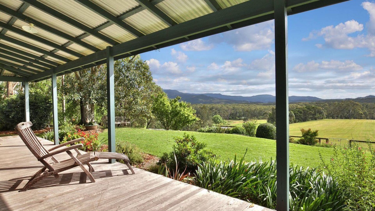 Berry House | Borrowdale - Expansive Views of the Escarpment