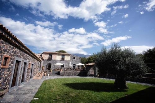 Biancavilla House | Bosco Ciancio