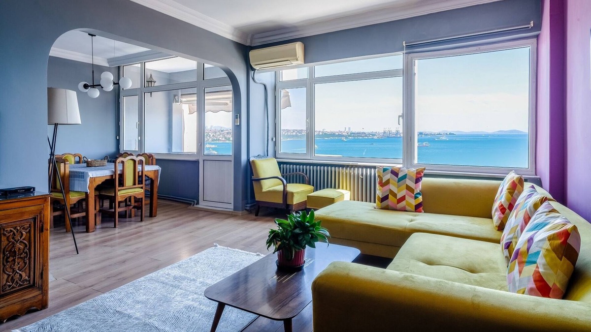 Kabatas Apartment | Bosphorus View Flat 5 min to Istiklal Street