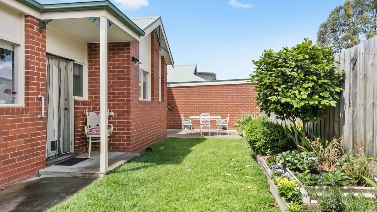 Torquay Apartment | Boston Beach House 2-19