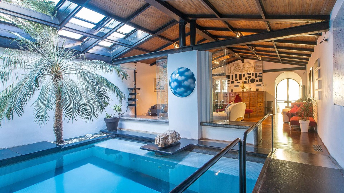 Trastevere Apartment | Botanical Garden, exclusive apartment with swimming pool in the living room, located in .