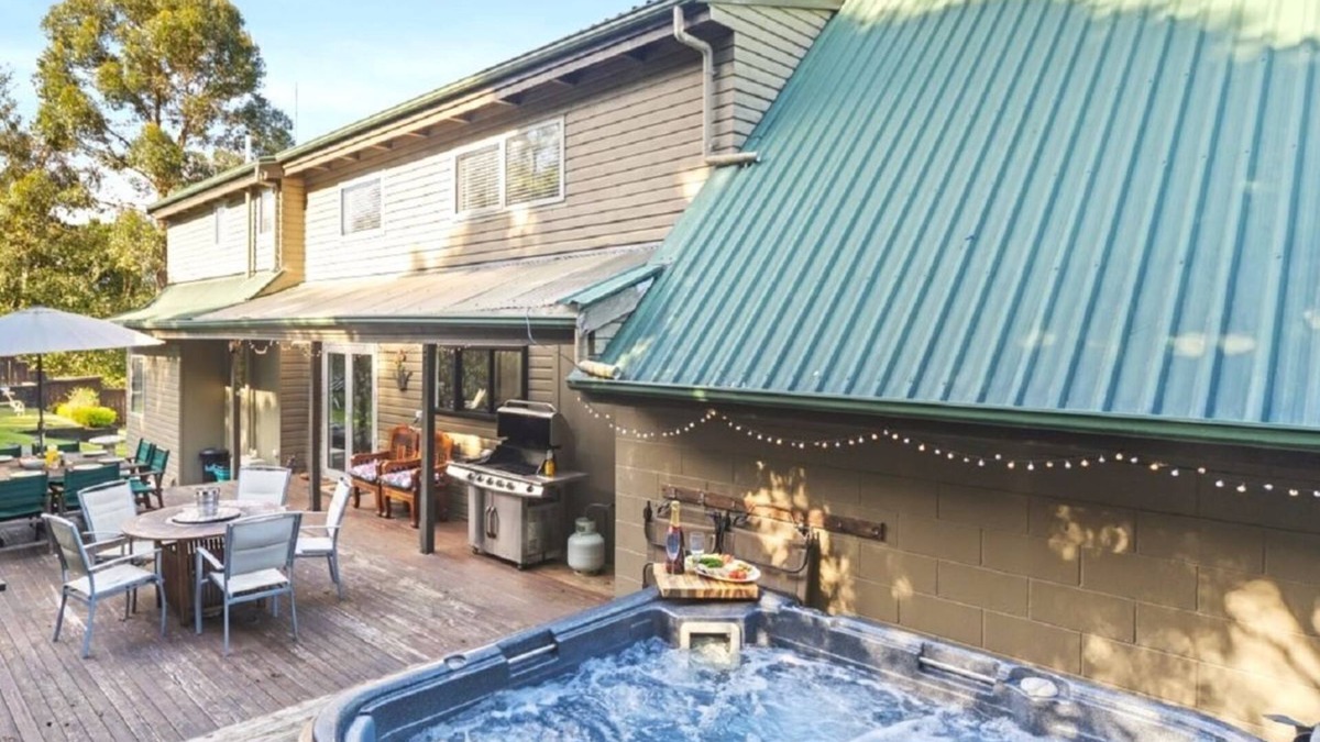 Richmond Heights House | Botanical Hideaway with Hot Tub