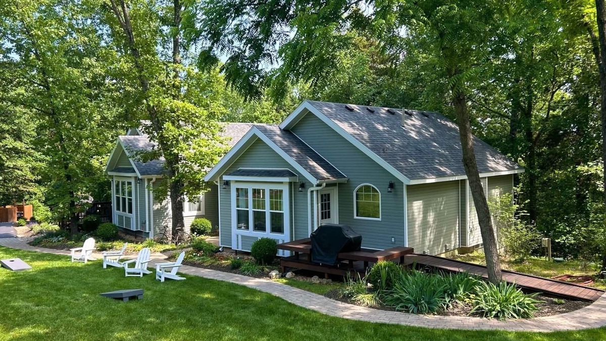 Branson Cottage | Both cottages rent as one unit, Enjoy Privacy & Comfort, Very Family friendly