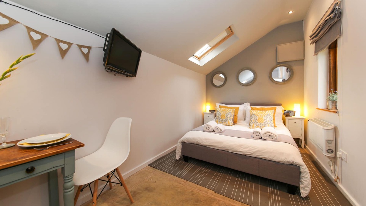 Martley Apartment | Bothy In Victorian Walled Garden
