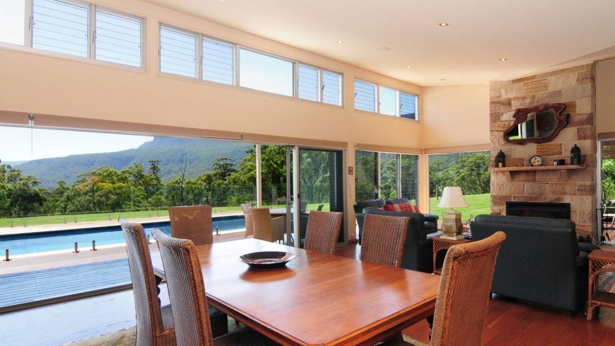 Upper Kangaroo River House | Bottlebrush Lodge - Great views and a pool!