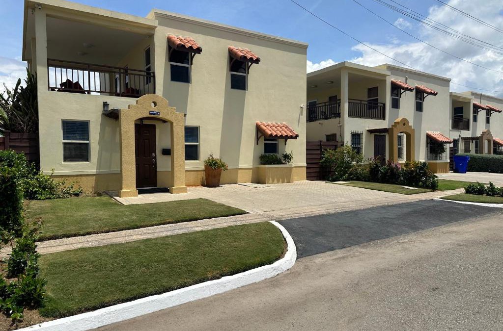 Portmore Villa | Bougainvillea Beach House-Ocean Views