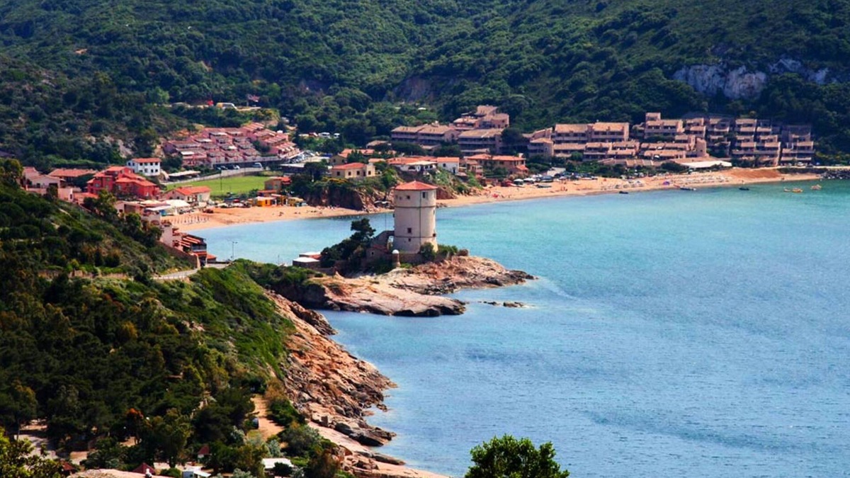 Giglio Campese Apartment | Bougainvillea - Isola del Giglio holiday apartment at Campese sand beach