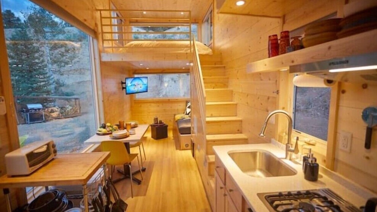 Arroyo Hondo House | Bougie TinyHome w Mountain Views,HotTub, Just 2 mi. from Black Rock Hot Springs
