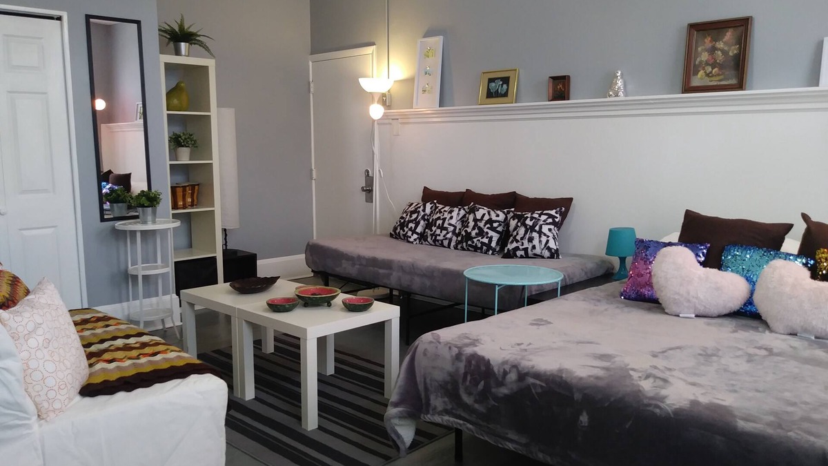 Fishtown Apartment | BOUGlE MicroSpace Balcony @FlSHTOWN