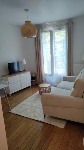 Centre Ville Apartment | Boul'Bohème - 4 guests 1 bedroom 2 beds 1 bathroom