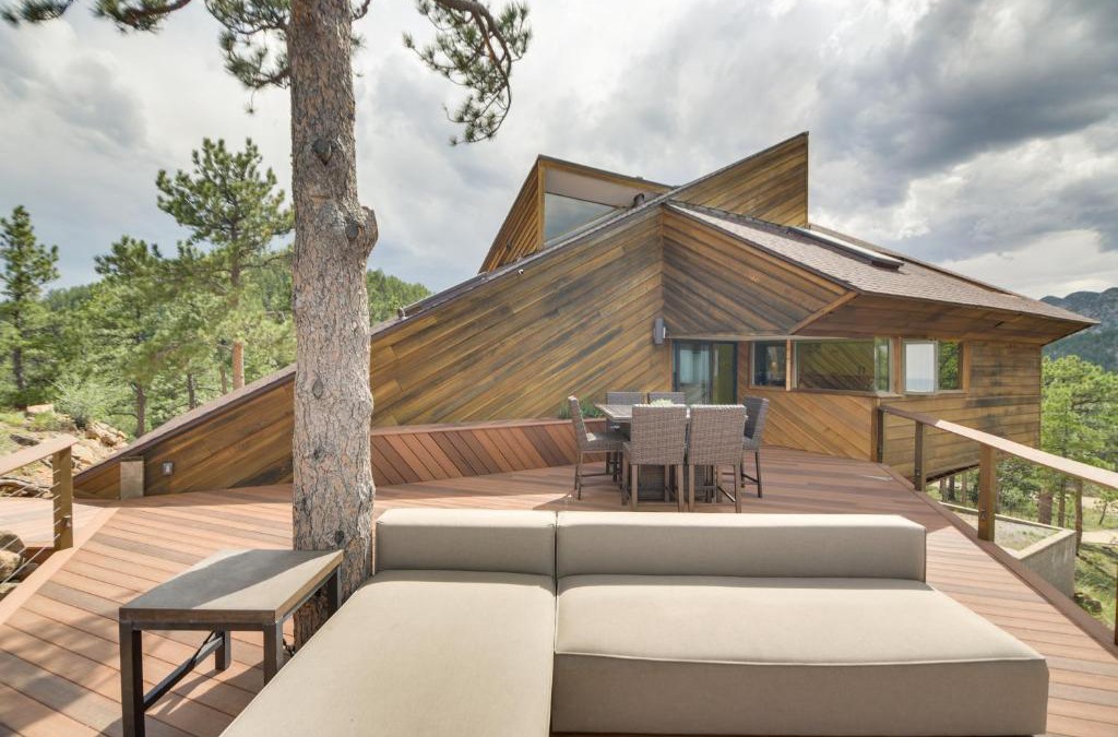 Boulder House | Boulder Barrett House on Mtn Peak with Hot Tub