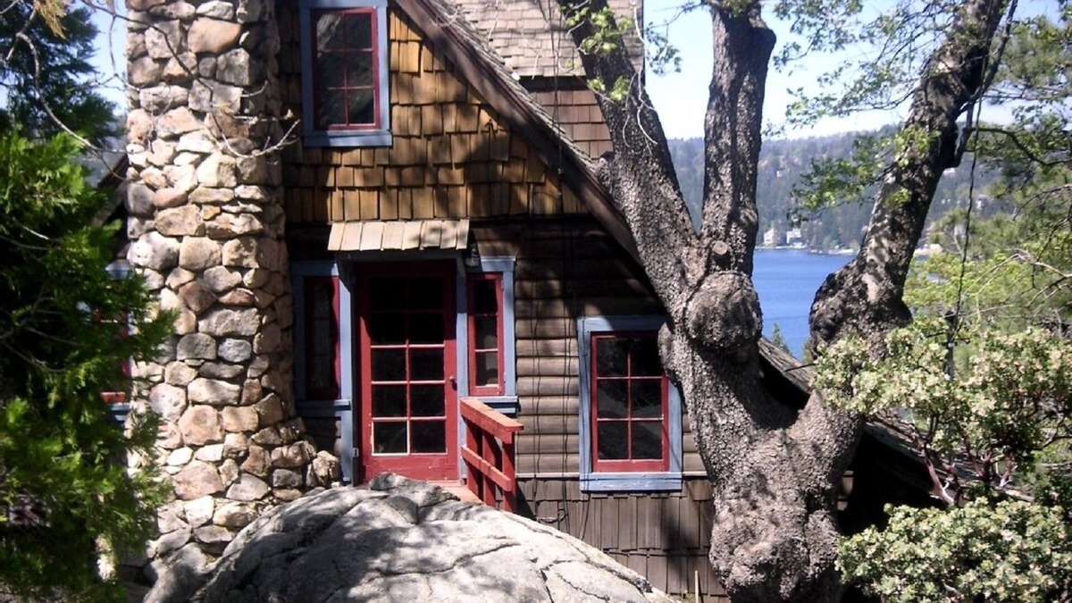 Cedar Glen Cabin | Boulder Crest. Historic Lakeview Cabin