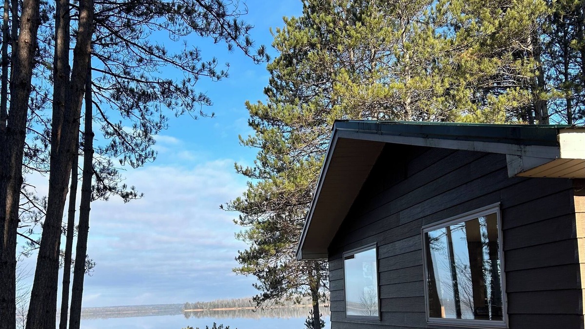 Melrude Cabin | Boulder Lake Cottage
