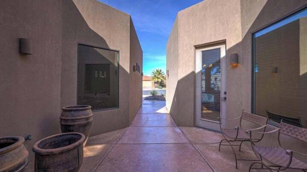 Hurricane House | Boulder View - Sand Hollow Temp Housing