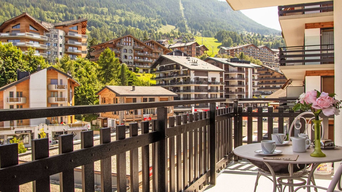 Saint-Pierre-de-Clages Apartment | Bouleaux A1 by Interhome