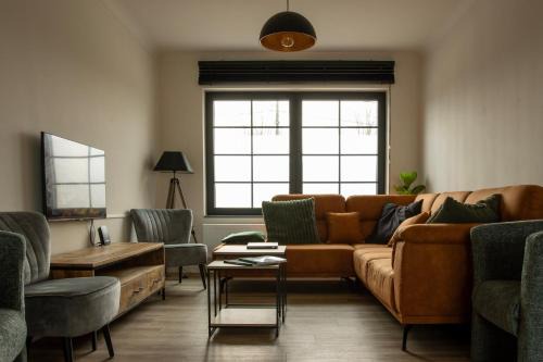 Ronse House | Boulevard 63