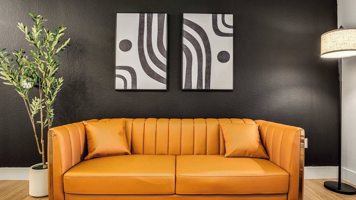 Glendale Sports and Entertainment District Apartment | Boulevard Stays Luxe 2BR by the Stadium Pool, Parking, Gym 10