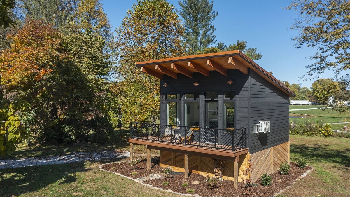 Frankfort Cottage | Bourbon Barrel Cabin B. There are 2 cabins available A & B. Brand new Cabins.