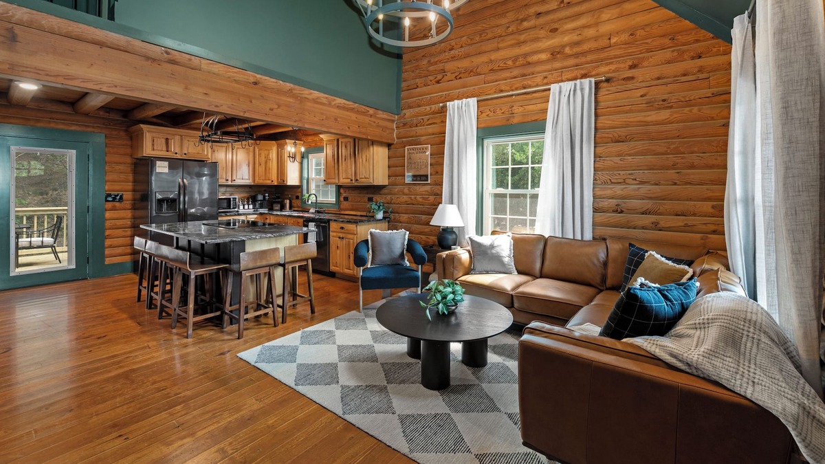 Nazareth Cabin | Bourbon Country Cabin - Game Room, Fire Pit, and Hot Tub