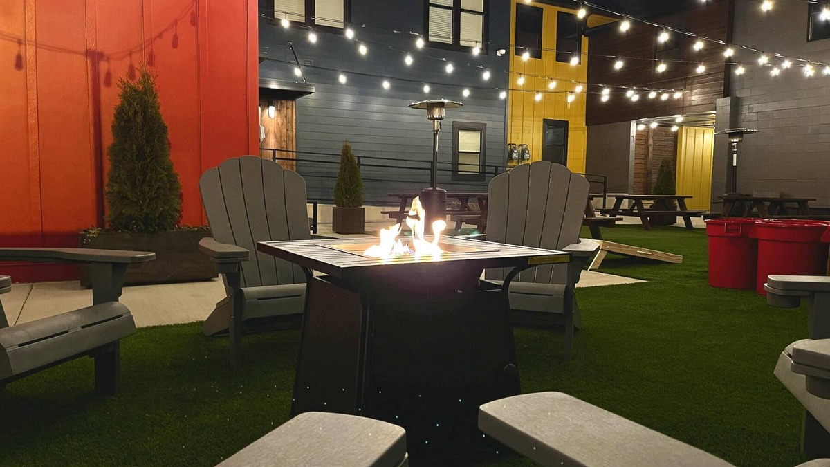 Cherokee Triangle Apartment | Bourbon Pub @ Bungalou + Bourbon Bar + Gameyard
