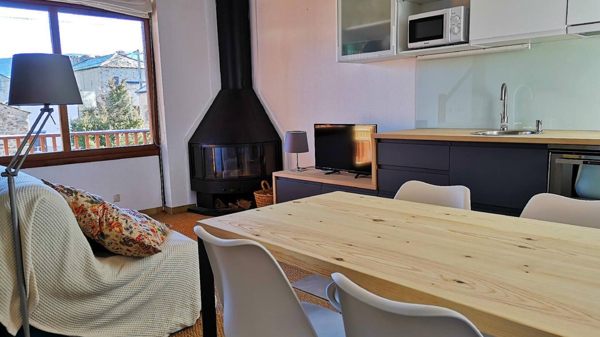 Caldegas Apartment | BOURG MADAME I (Càldegues)