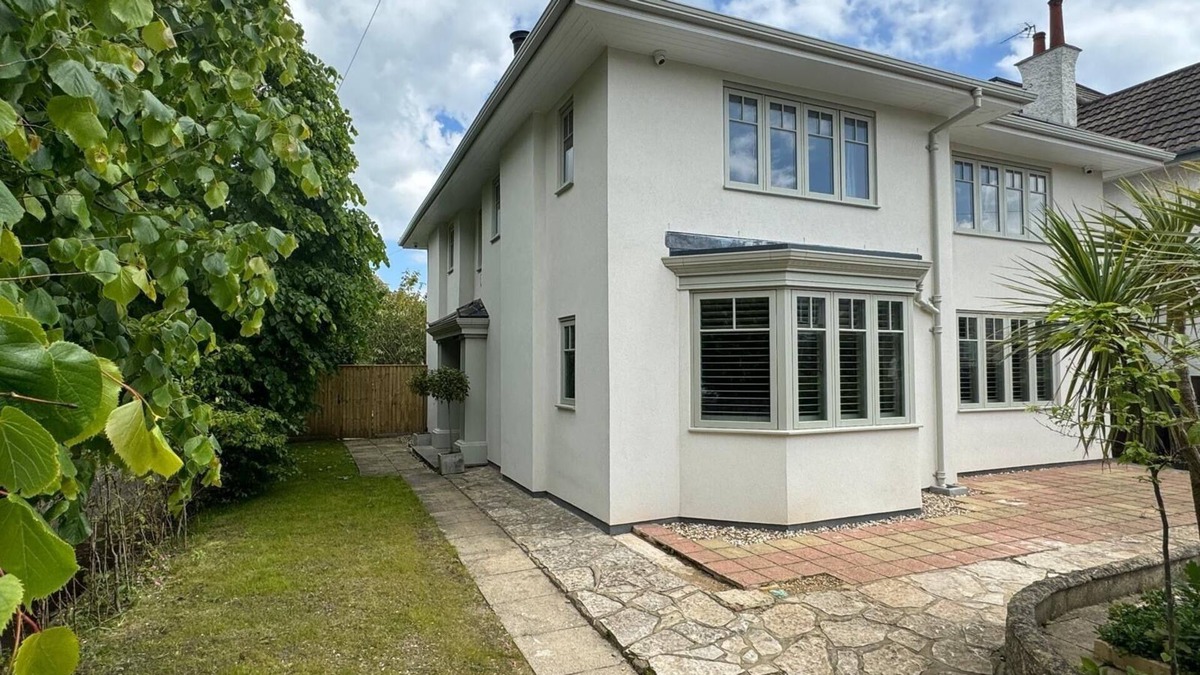 Bournemouth House | BOURNECOAST: DETACHED MODERN SIX BEDROOM HOUSE NEAR SANDY BEACHES/SHOPS - HB6228