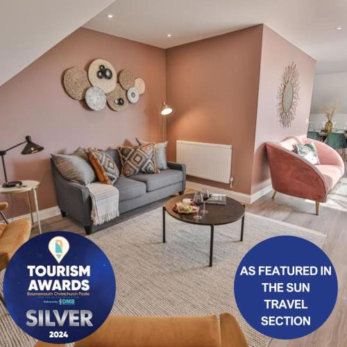 Southbourne Apartment | BOURNECOAST - Stylish Flat with BALCONY - SEA VIEWS - 10 MIN WALK TO BEACH - PARKING - WIFI - FM8407