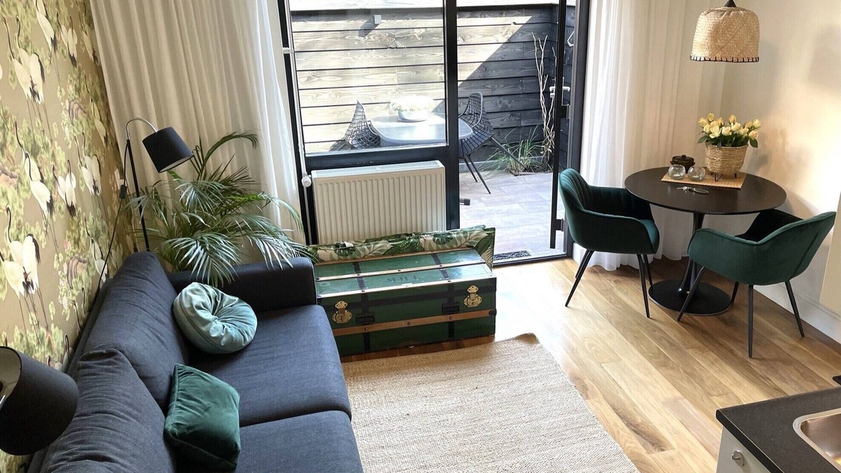 Bergen Apartment | Boutique Apartments Bergen "Green" with sunny private terrace, courtyard