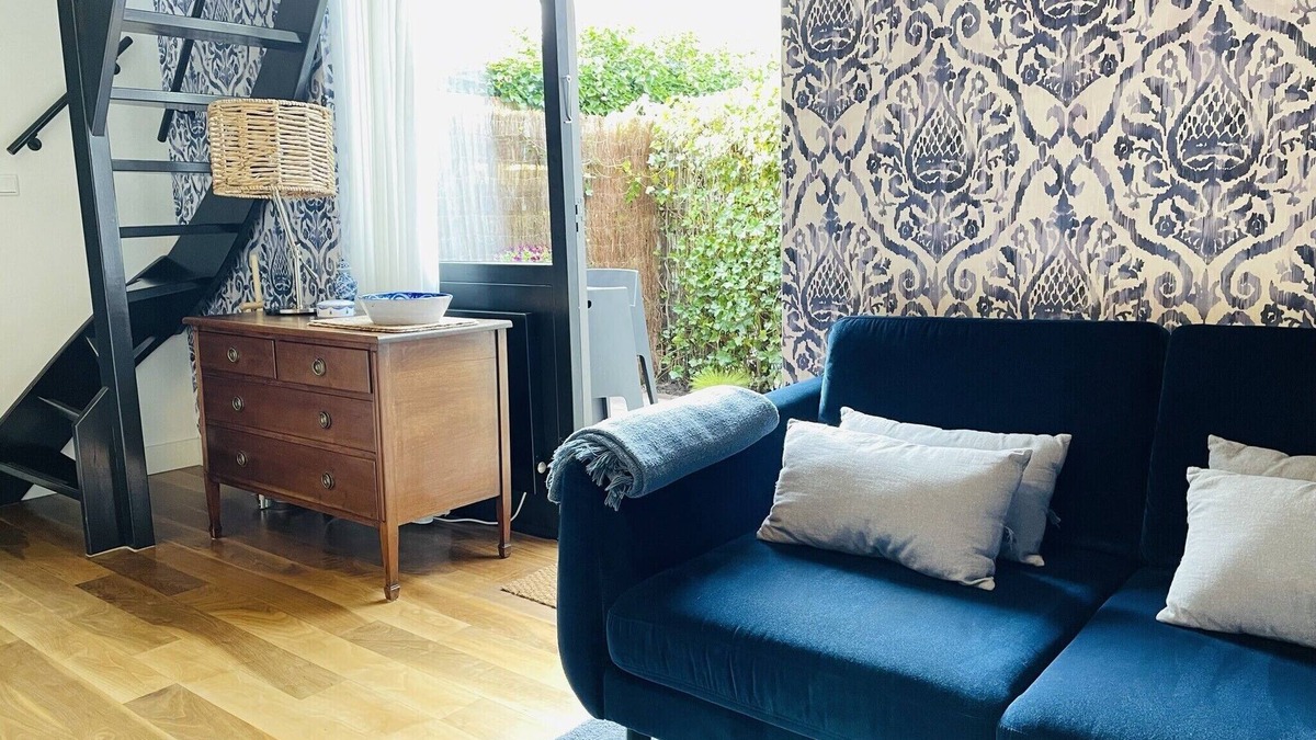 Bergen Apartment | Boutique Apartments Bergen "Blue", with private terrace and courtyard