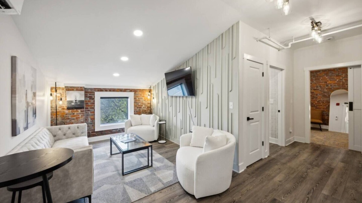 Jackson Hotel | Boutique Hotel | The Thomas Edison Suite
