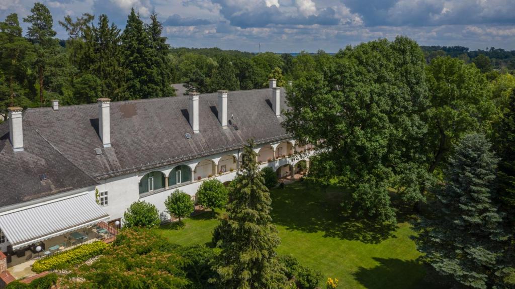 Lackenbach Hotel | Boutique Hotel Zum Oberjäger, Schloss Lackenbach