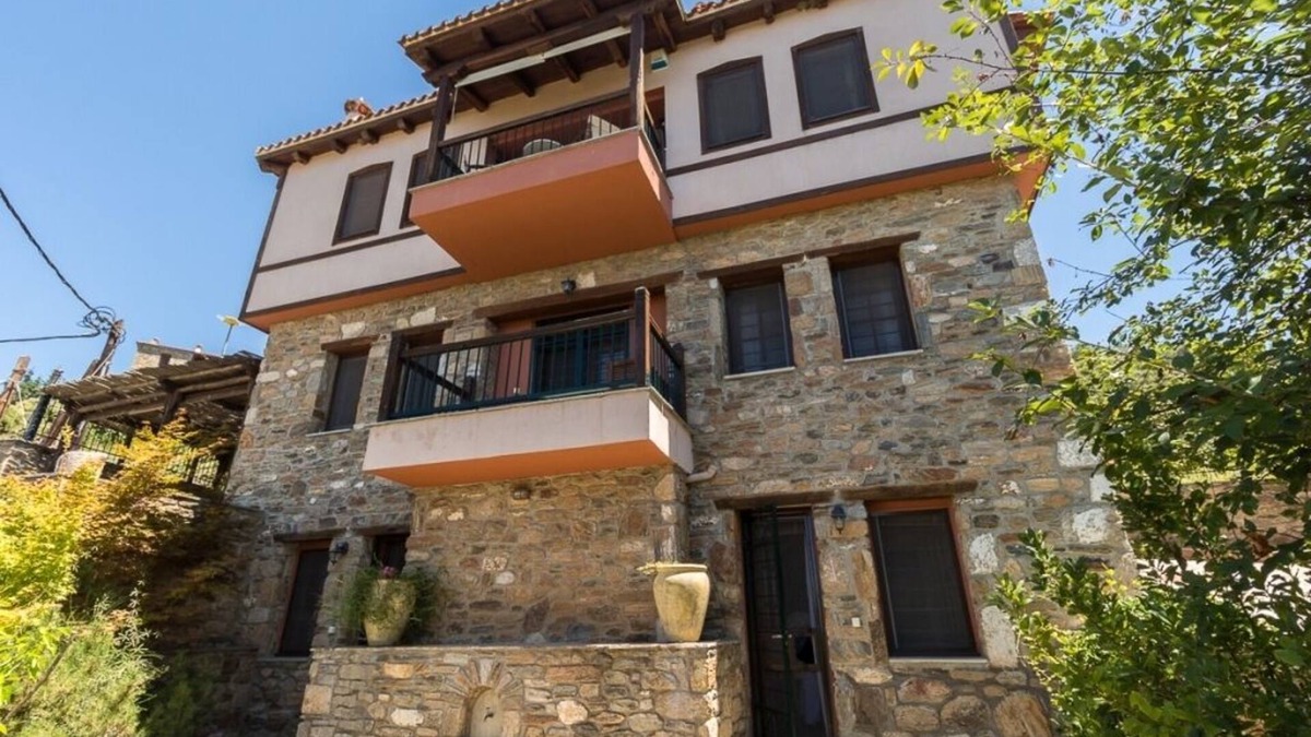 Sithonia House | Boutique house Daphne is ideal for resting, hiking and seclusion all year round