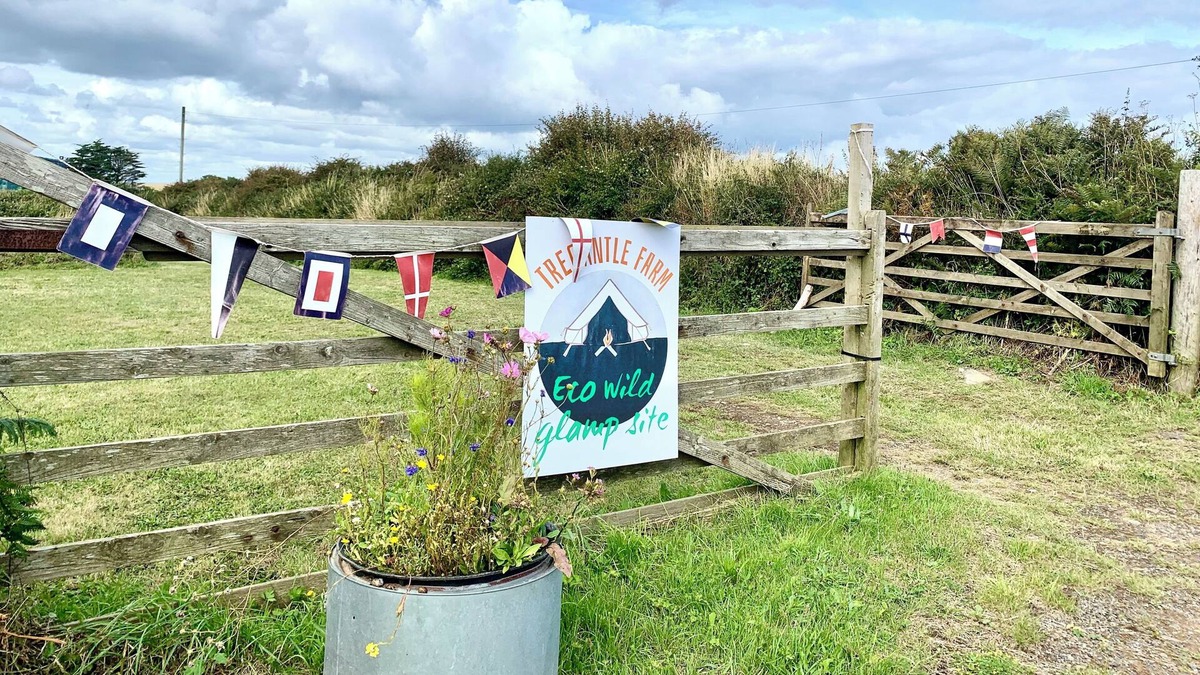 Torpoint Cabin | Boutique luxury Bell tent near Torpoint