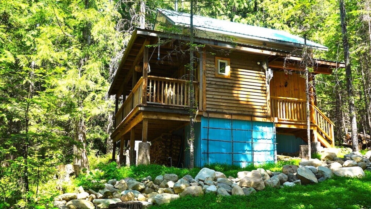Ymir Cabin | Boutique Mountain Lodge, 4 cabins, 20 km South of Nelson