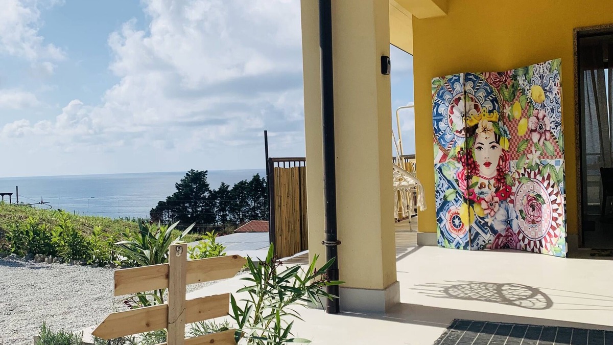 Briatico Condo | Boutique villa apartment near Tropea with garden and breathtaking sea view