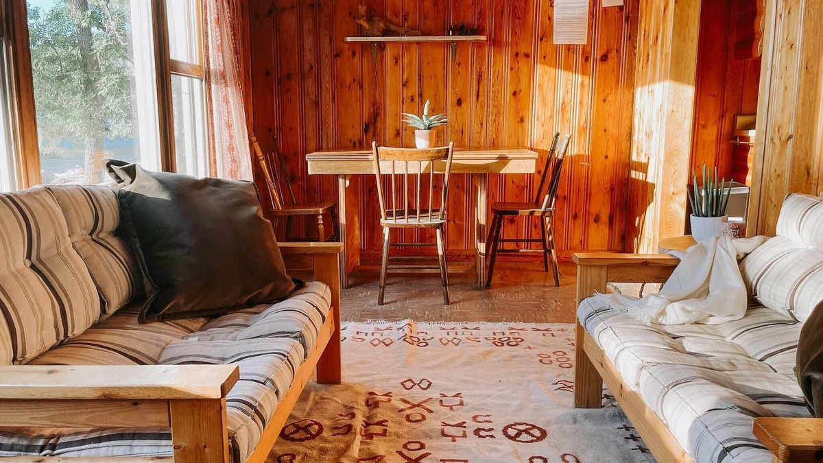 Sioux Narrows Nestor Falls Cabin | Bowerbird Beach Camp Cabin #3