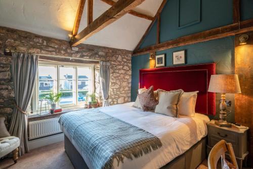 Almondsbury Hotel | Bowl Inn