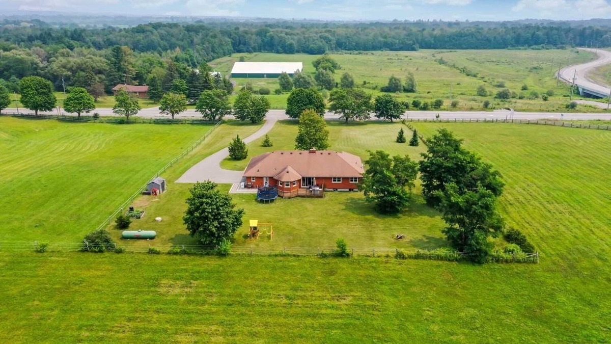 Hampton House | Bowmanville Event Place