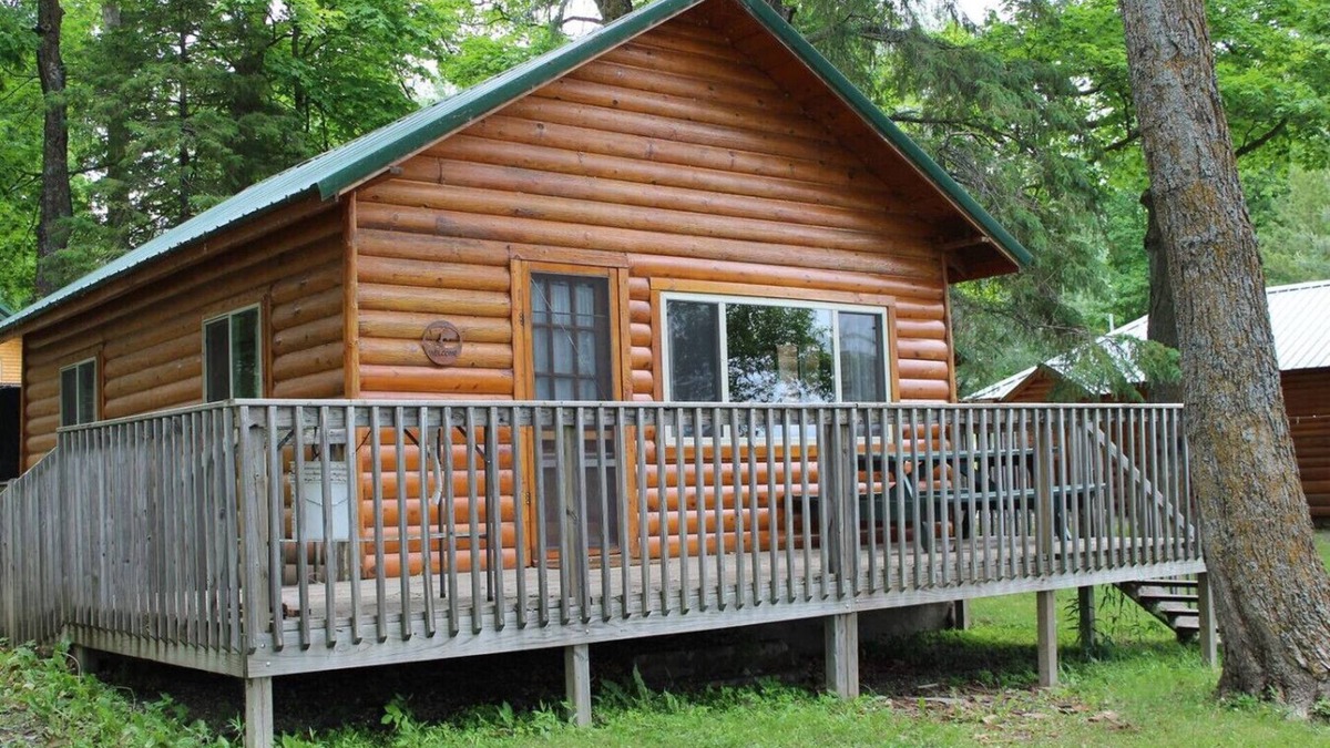 Deer River Cabin | Bowstring Shores Resort - Deer River, MN