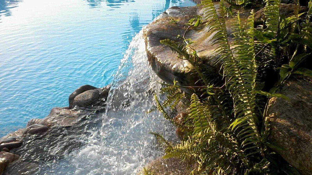 Balneario Praia do Pernambuco House | Italian Villa – Pool, Garden, Leisure and Comfort 8 minutes from the beach in Guarujá