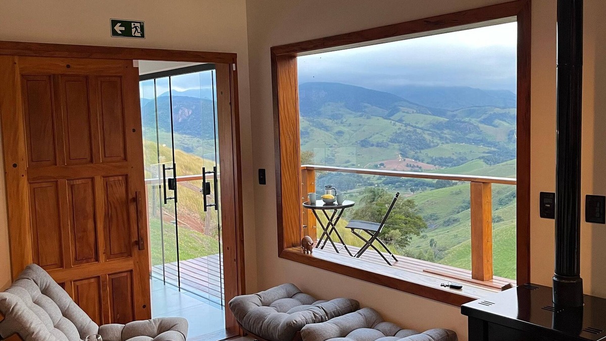 Paraisopolis Ski Chalet | Paradise Valley Chalet