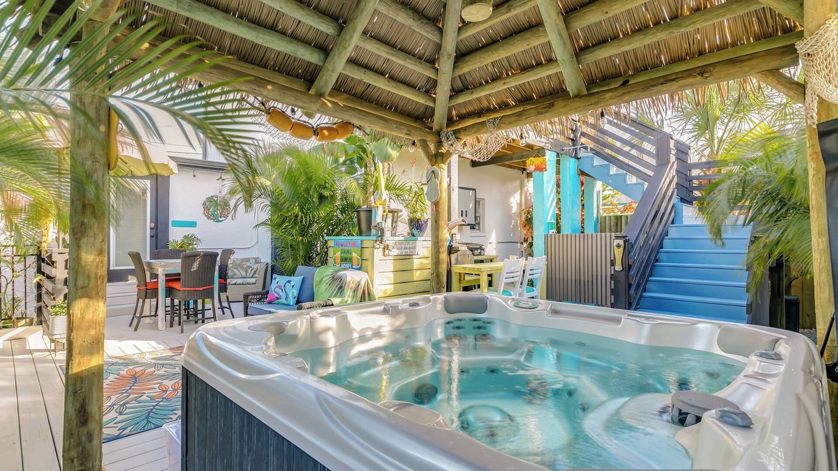 Merritt Island Apartment | Bradley’s Urban Oasis nCozy beach vibe retreat