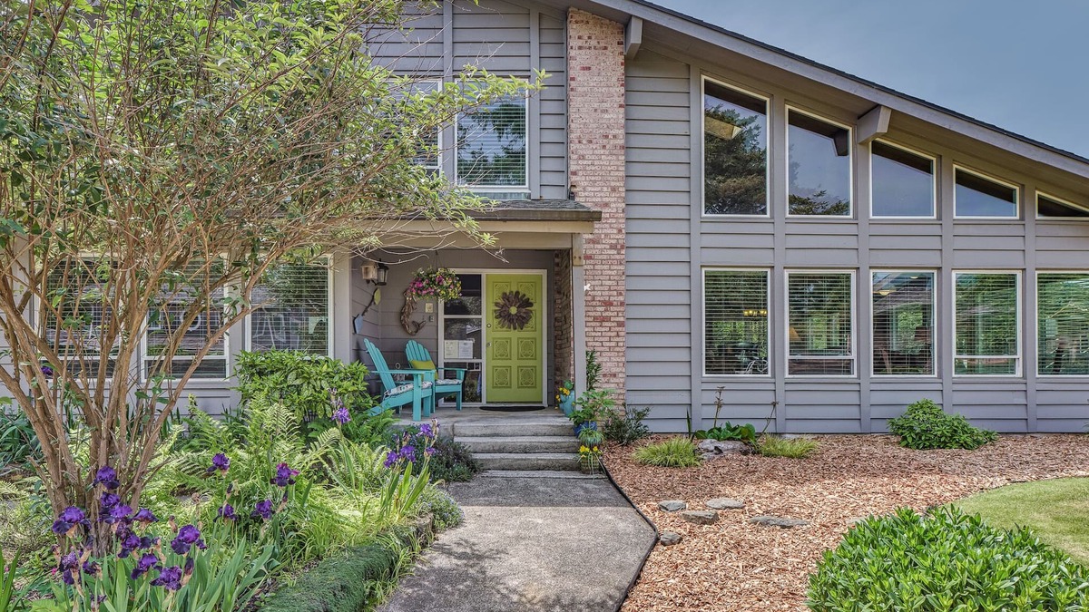 Neskowin House | Brady Bunch Vibe in Neskowin!