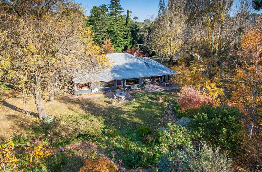 Mount Macedon Hotel | Braeside Mount Macedon Country Retreat Bed and Breakfast